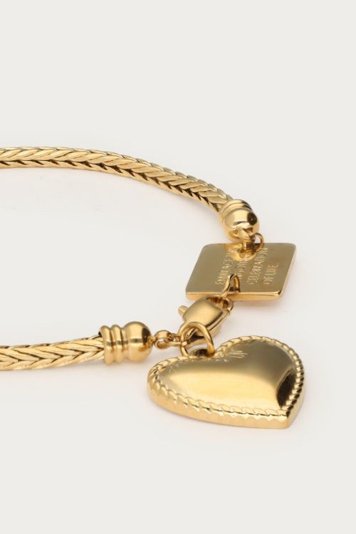 Bold Armband mit herzförmigem Anhänger