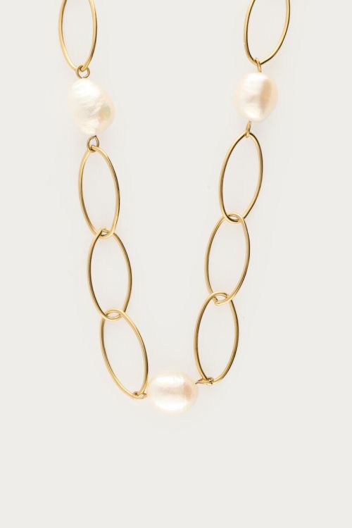 Bold chain necklace with freshwater pearls
