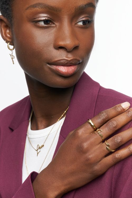 Bold minimalist ring