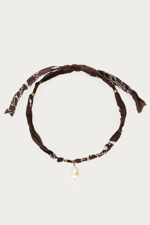 Brown bandana necklace with freshwater pearl | My Jewellery