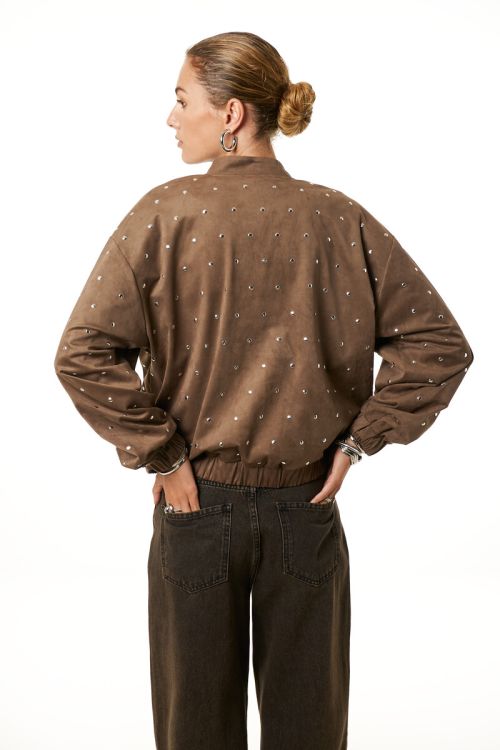 Brown bomber in suede look with studs | My Jewellery
