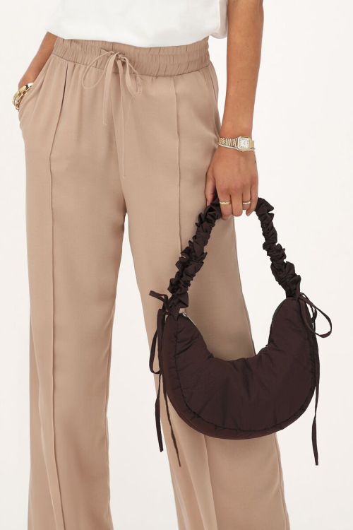 Bruine crossbody tas met ruffles