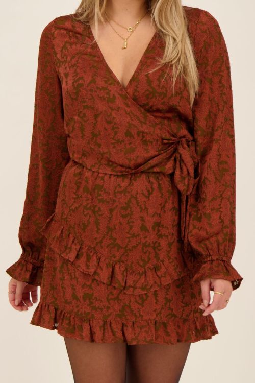 Bruine wikkeltop met jaquard satijnen look