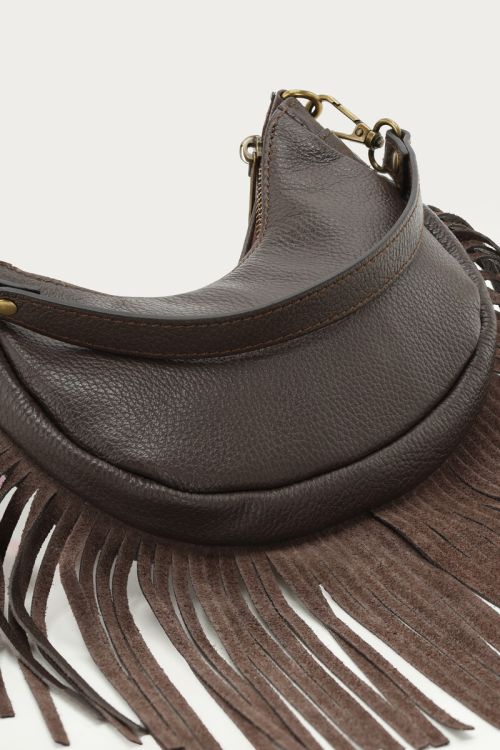 Brown leather shoulder bag with fringes | My Jewellery