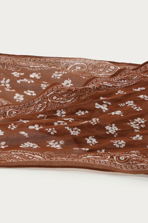 Brown scarf with bandana print | My Jewellery