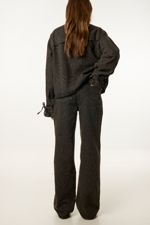 Brown wide leg jeans with tiger print | My Jewellery