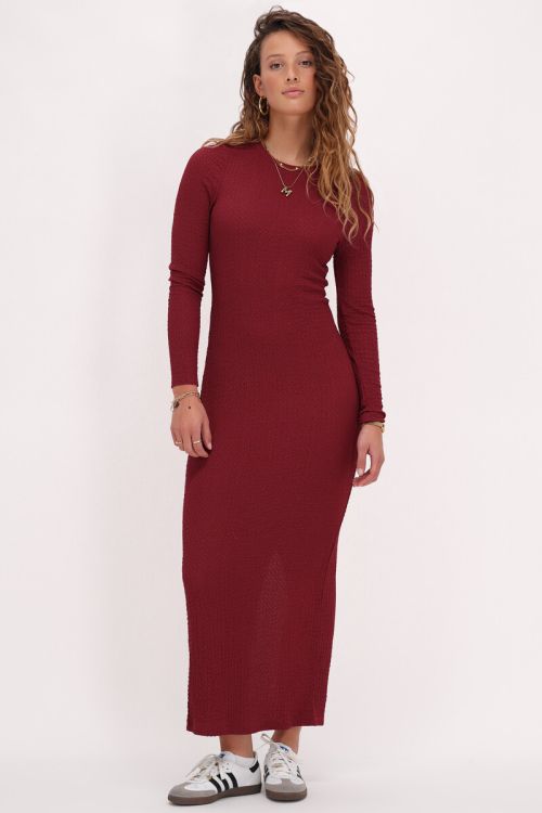 Burgundy maxi dress with structure & split | My Jewellery