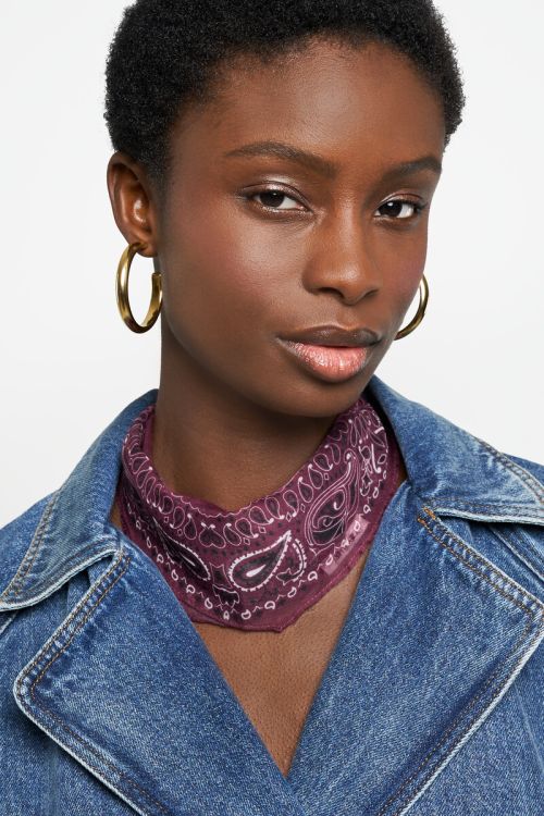 Burgundy scarf with bandana print | My Jewellery
