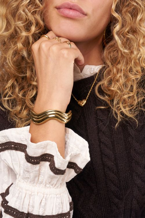 Chunky bangle with swirl | My Jewellery