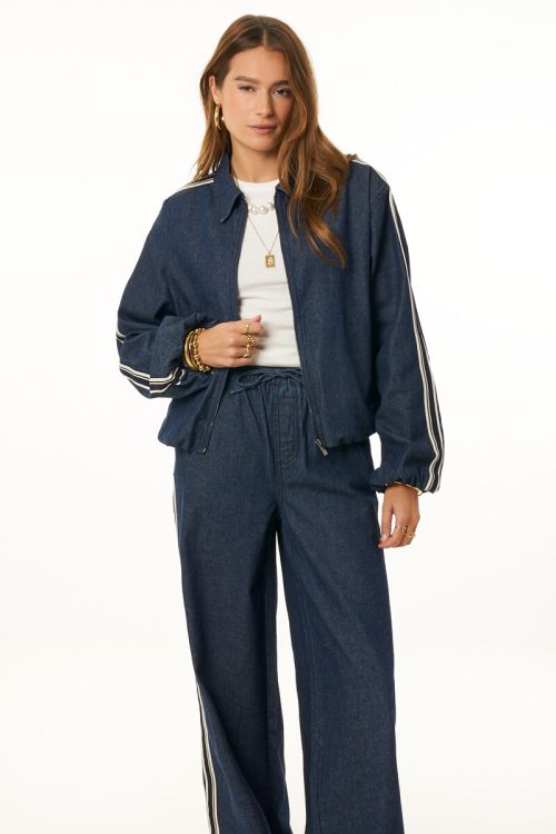 Dark blue denim jacket in sporty look  | My Jewellery