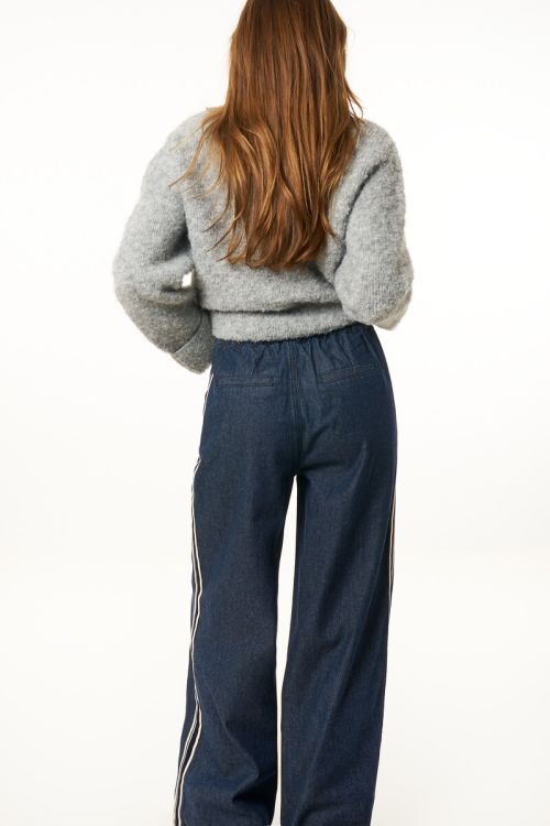 Dark blue denim trousers in sporty look | My Jewellery