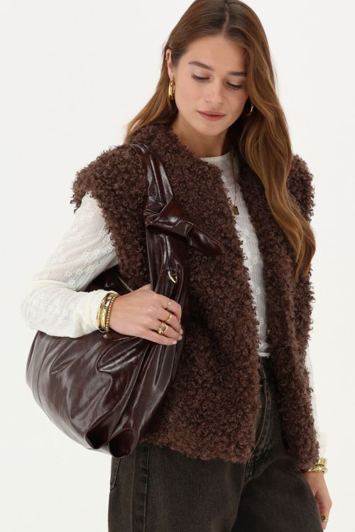 Donkerbruine grote PU schoudertas met knoop