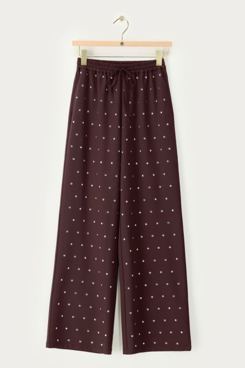 Donkerbruine pantalon met zilverkleurige studs
