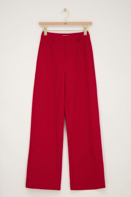 Dark red pants with blind buttons | My Jewellery