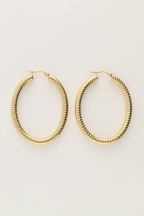 Boucles d’oreilles ovales à motif côtelé