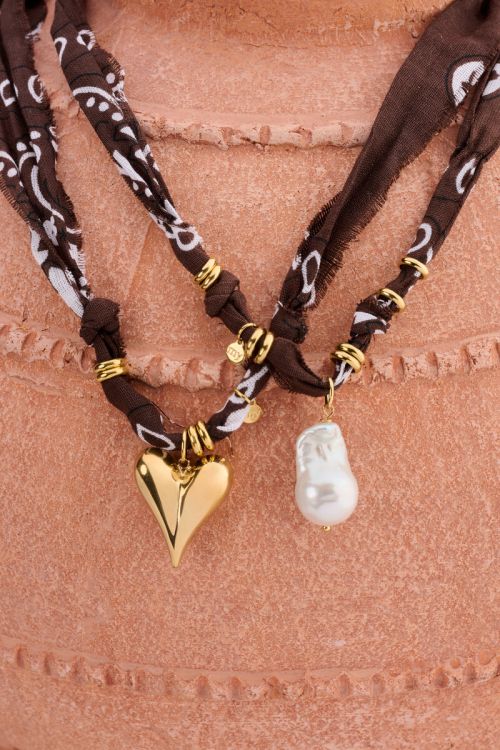 Brown bandana necklace with freshwater pearl | My Jewellery