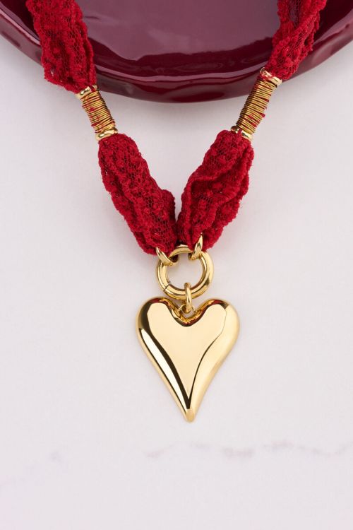 Red necklace with lace and heart | My Jewellery