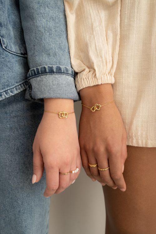 Forever Connected bracelets with clover set