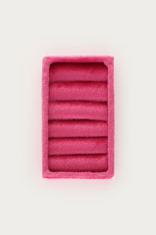 Fuchsia velvet rings display | My Jewellery
