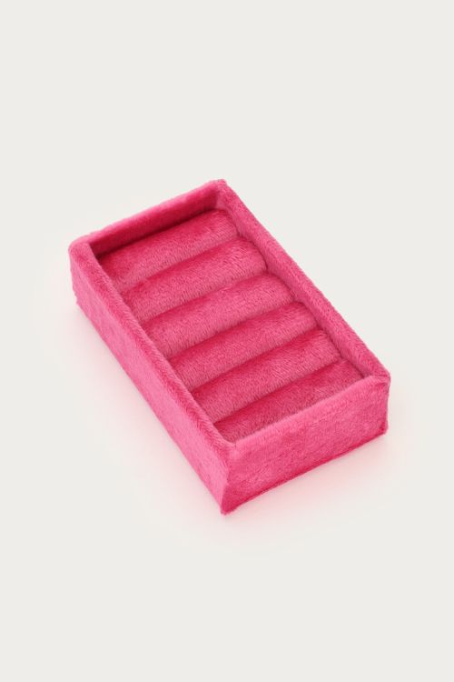 Fuchsia velvet rings display | My Jewellery