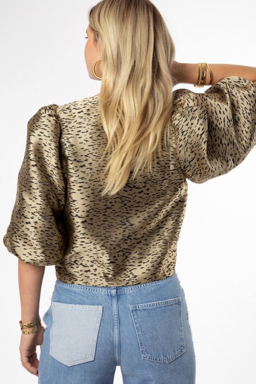 Gold-coloured top with puff sleeves animal print | My Jewellery