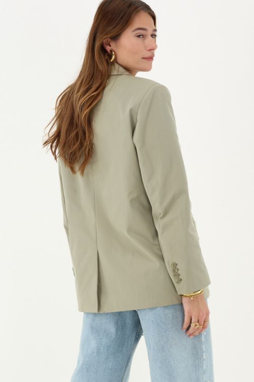 Green blazer with faux pearls | My Jewellery