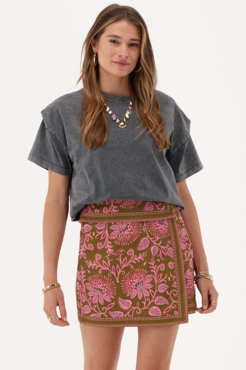 Green skirt with overlap & pink flowers | My Jewellery