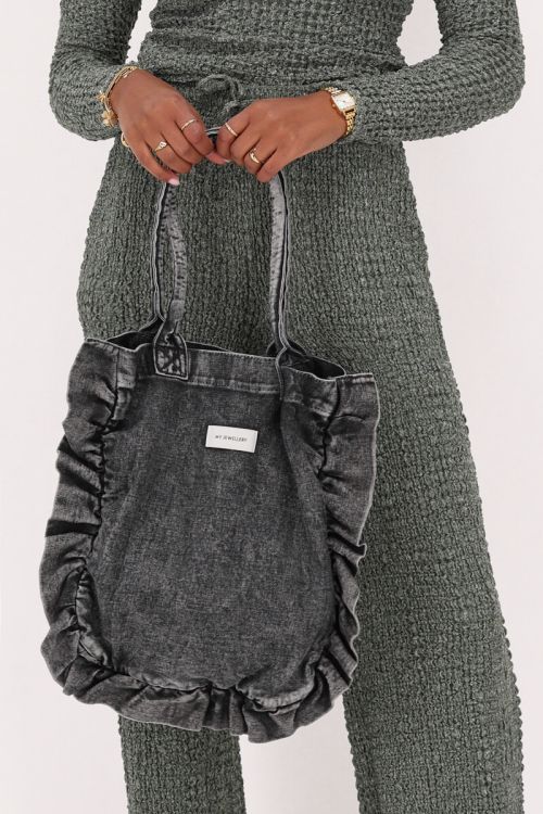 Black denim shopper with ruffles | My jewellery