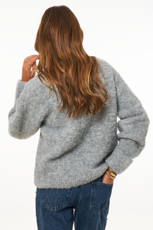 Grey sweater with rose artwork | My Jewellery