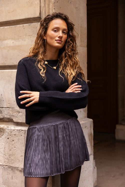 Grey pleated skirt with elasticated waistband | My Jewellery