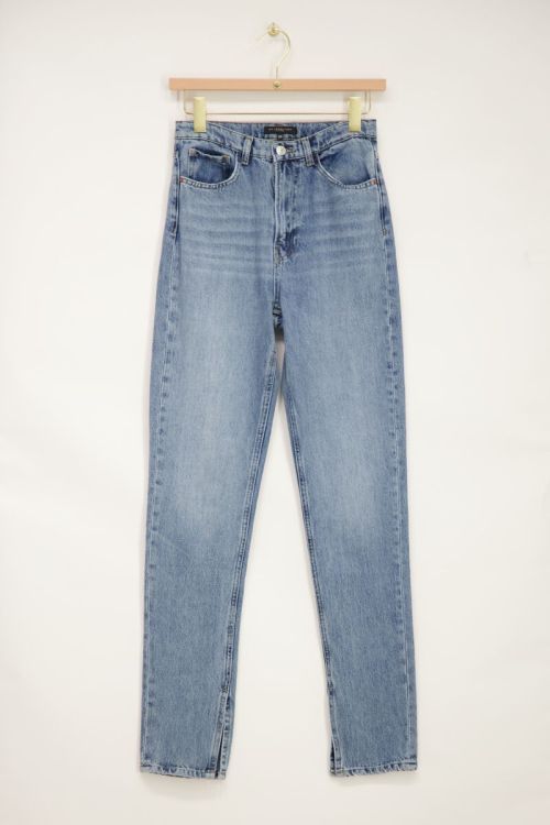 Lichtblauwe jeans met split | My Jewellery
