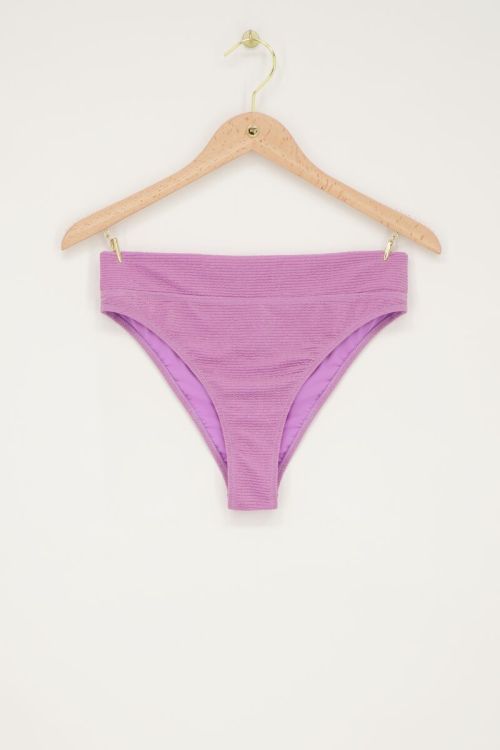 Fliederfarbene Bikini-Hose mit hoher Taille aus Lurex
