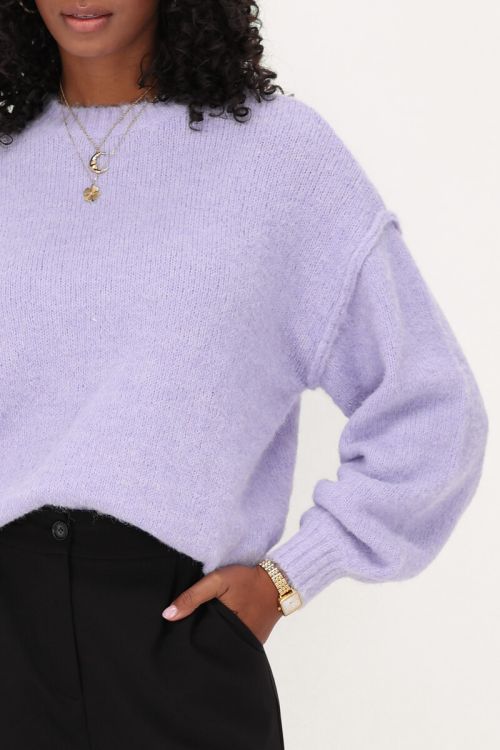 Lilac oversized sweater with balloon sleeves