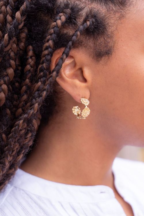 Medium flower hoop earrings | My Jewellery