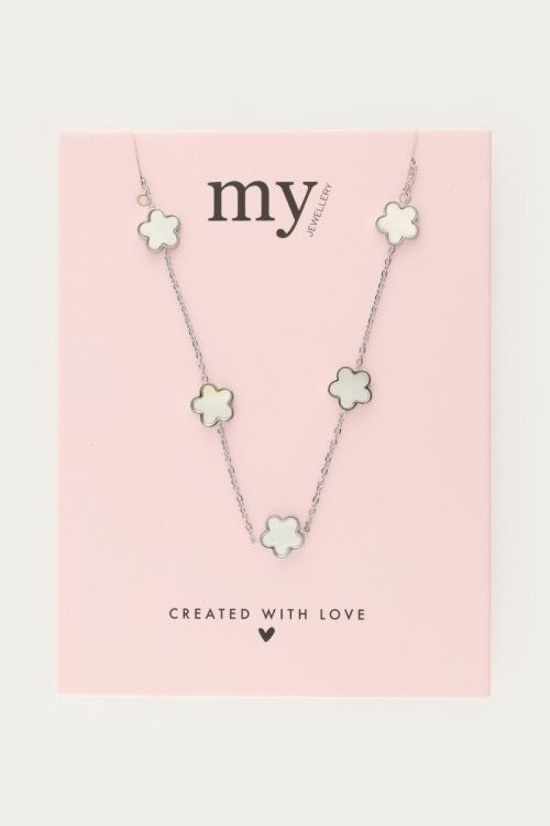 Minimalist necklace with mother of pearl flowers | My Jewellery
