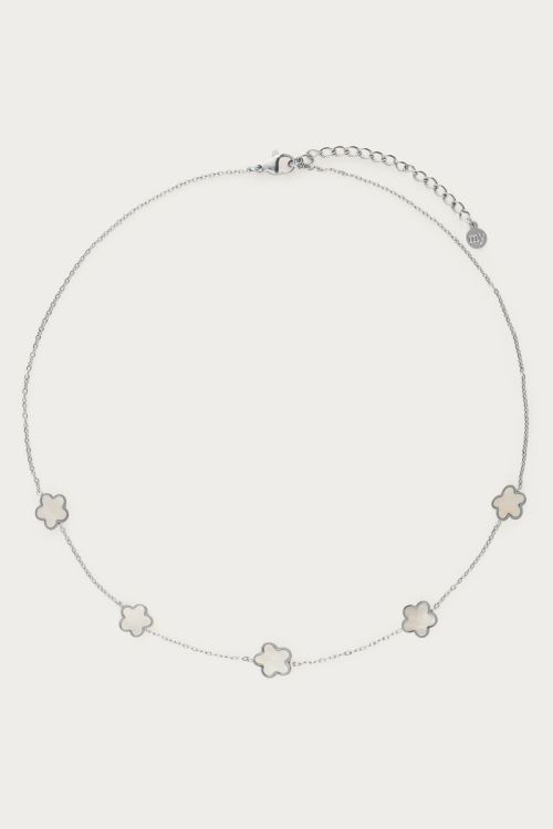 Minimalist necklace with mother of pearl flowers | My Jewellery