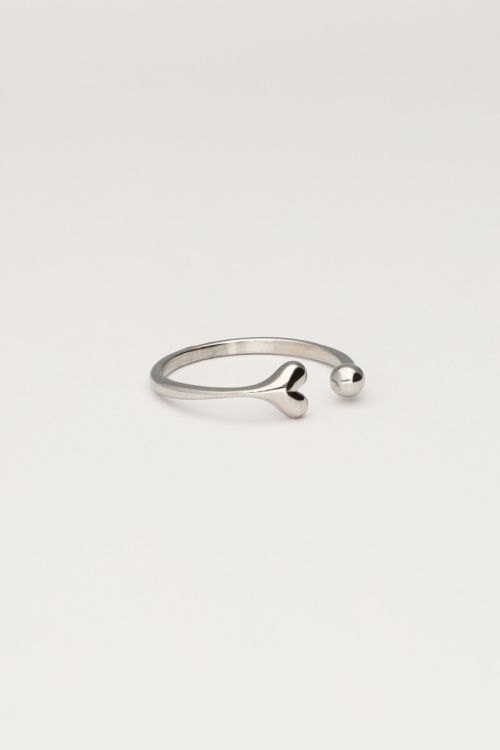 Minimalist ring with heart | My Jewellery