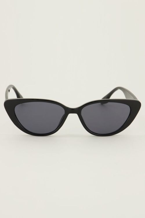 Schwarze Cat-Eye-Sonnenbrille im Retro-Look