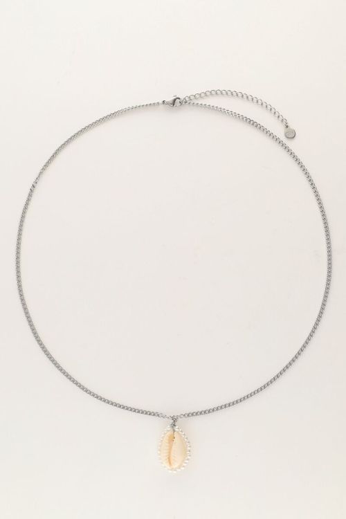 Necklace with seashell and pearls | My Jewellery