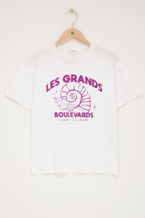 white T-shirt with Les grand boulevards | My Jewellery