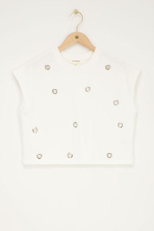 White sleeveless top with decorative rings  | My Jewellery
