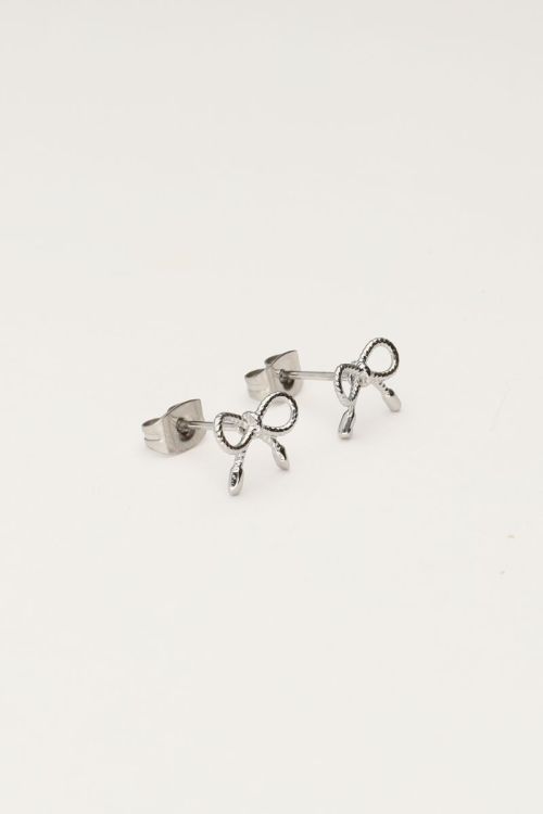 Minimalist bow studs  | My Jewellery
