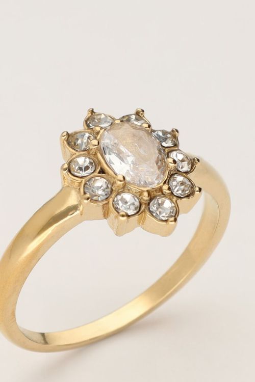 Vintage ring with transparent rhinestones