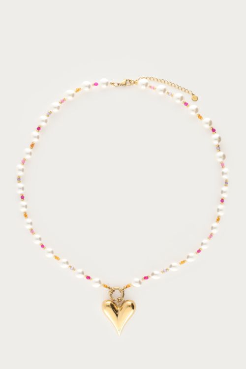 Statement necklace with faux pearls and heart