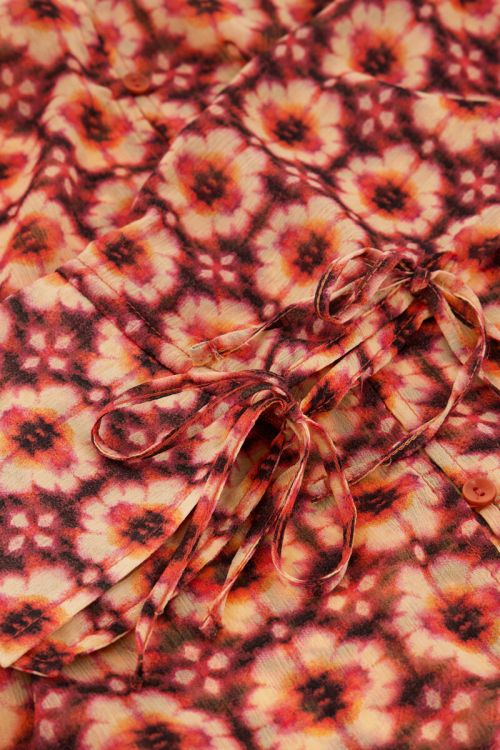 Multicolor tie dye top with flowers