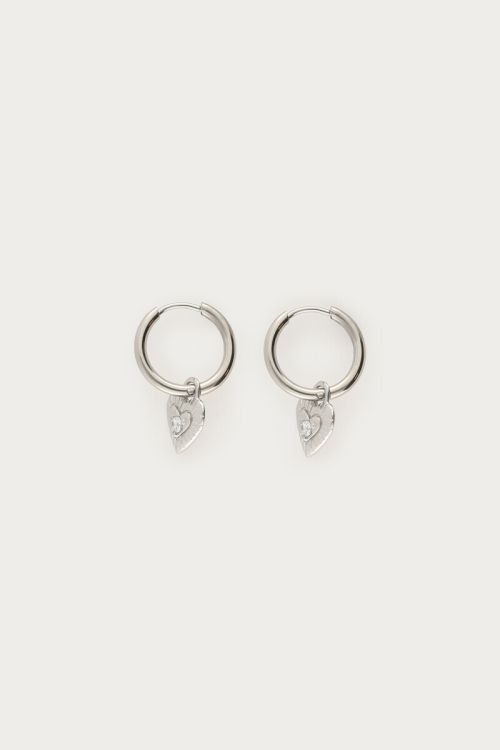 Nomads minimalist earrings with heart | My Jewellery