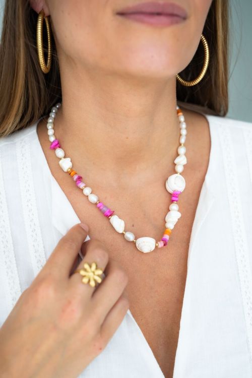 Pearl necklace with pink beads and shells  | My Jewellery