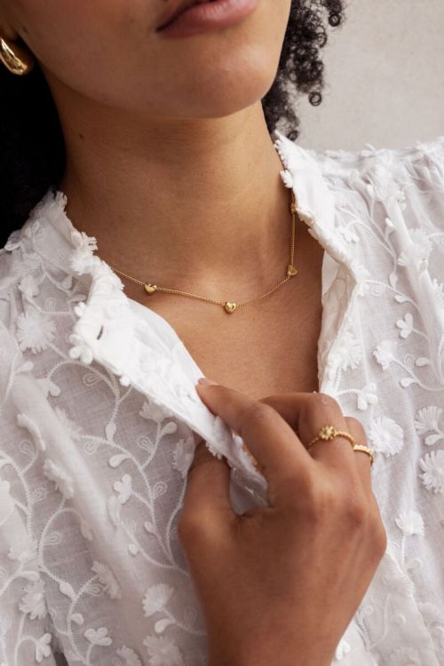 Ketting met vijf hartjes