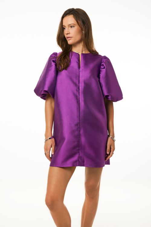 Purple dress with short puff sleeves | My Jewellery