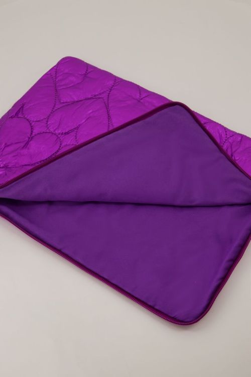 Purple laptop sleeve with hearts pattern | My Jewellery